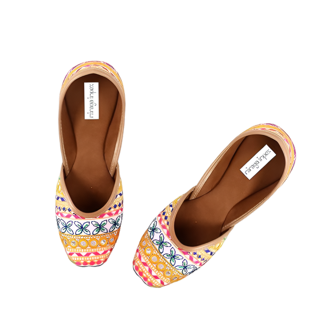 Garba Dance Cream Juttis - Image 4