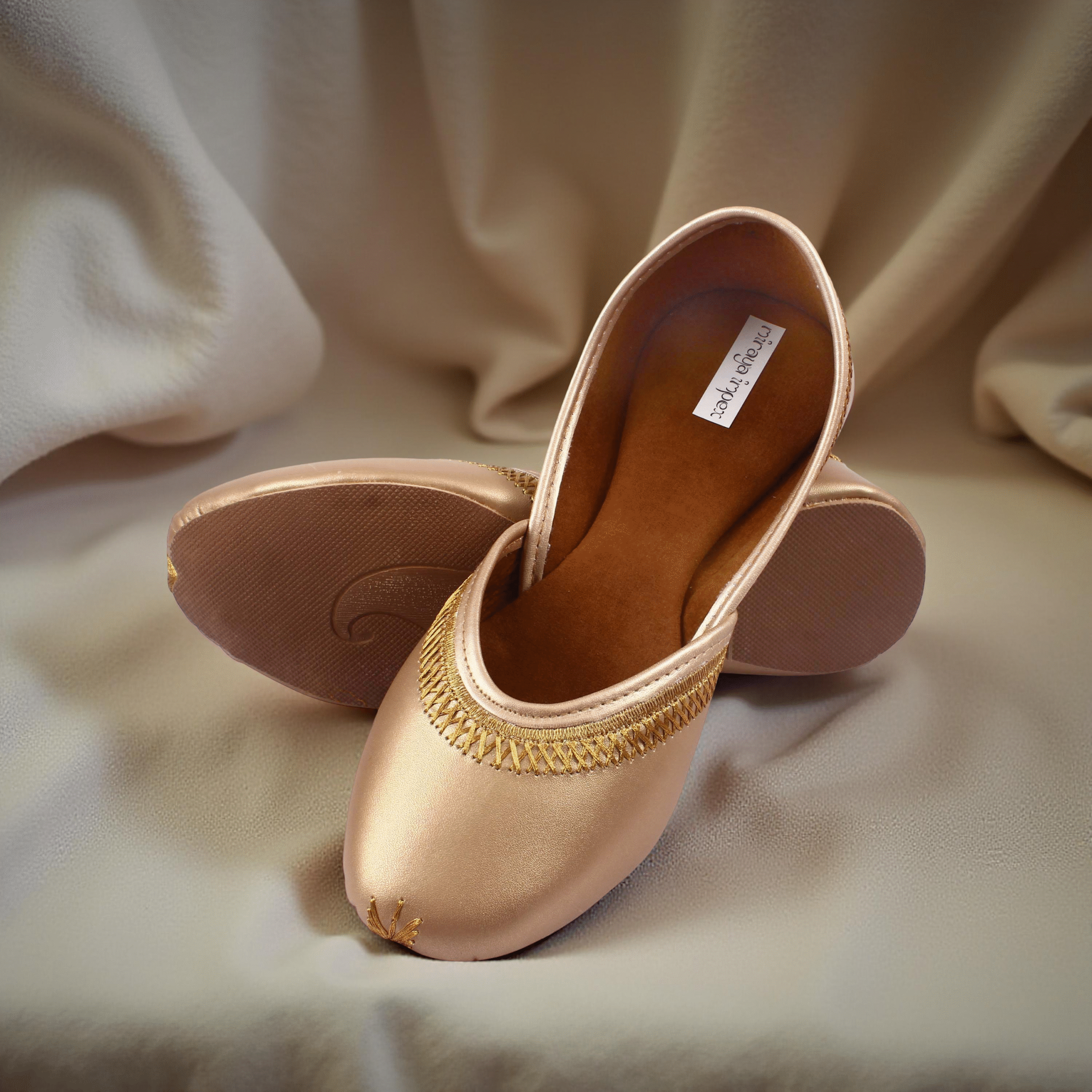 Gold Dust Juttis - Image 2